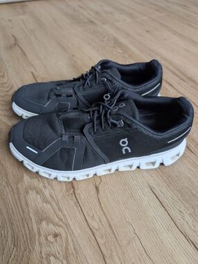 On Running Cloud X Black White Men’s Size 8.5 Speedboard Sneakers